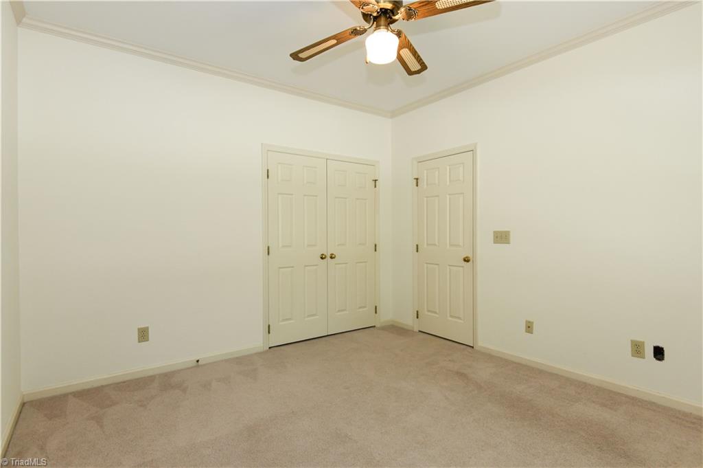 3718 Sawgrass Road Greensboro, NC 27410 - Photo 18 of 33