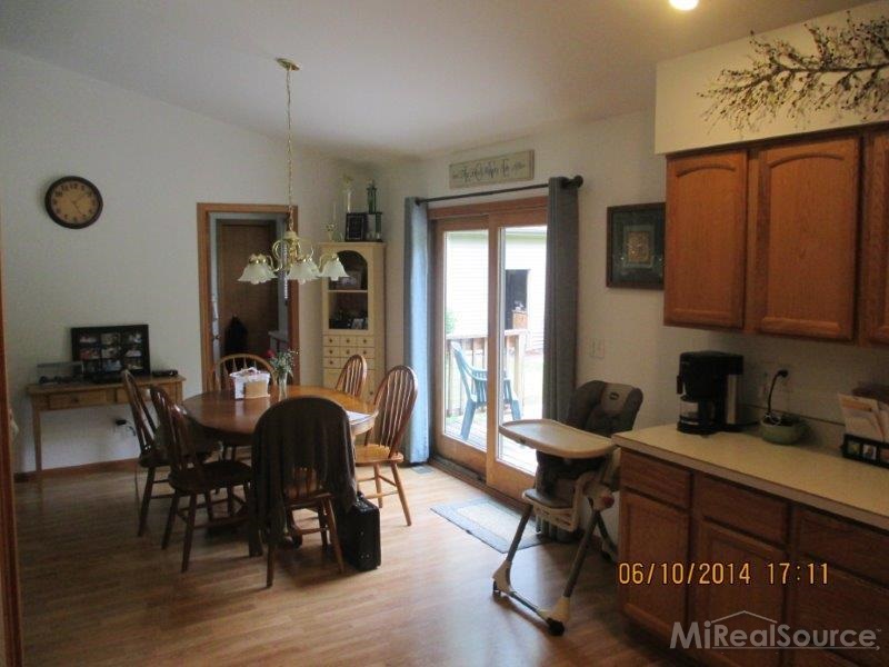 3445 Washburn Road Vassar, MI 48768 - Photo 10 of 21 31197872-9.JPG