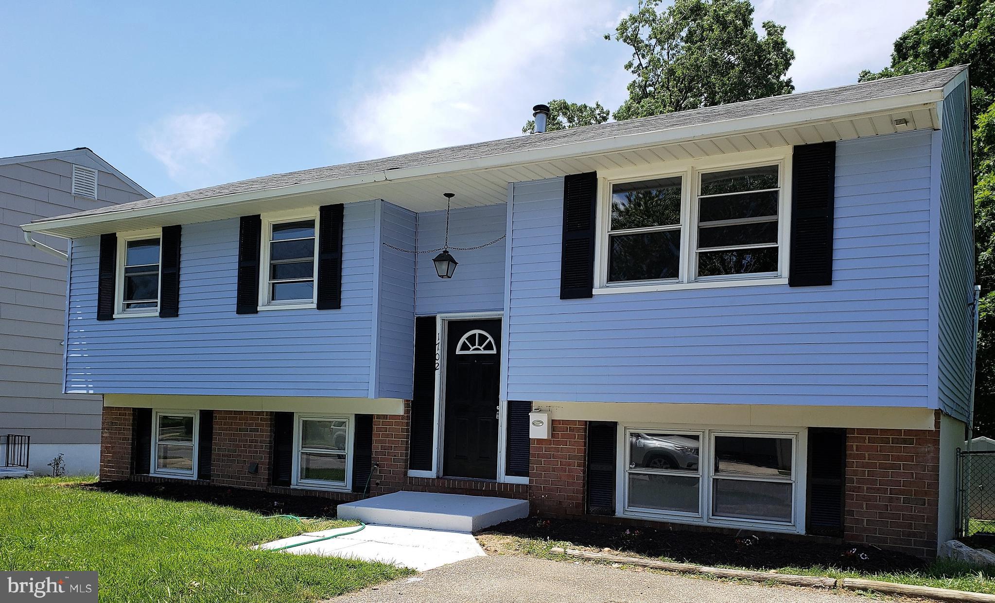 1702 Lomax Road Baltimore, MD 21244 - Photo 2 of 38