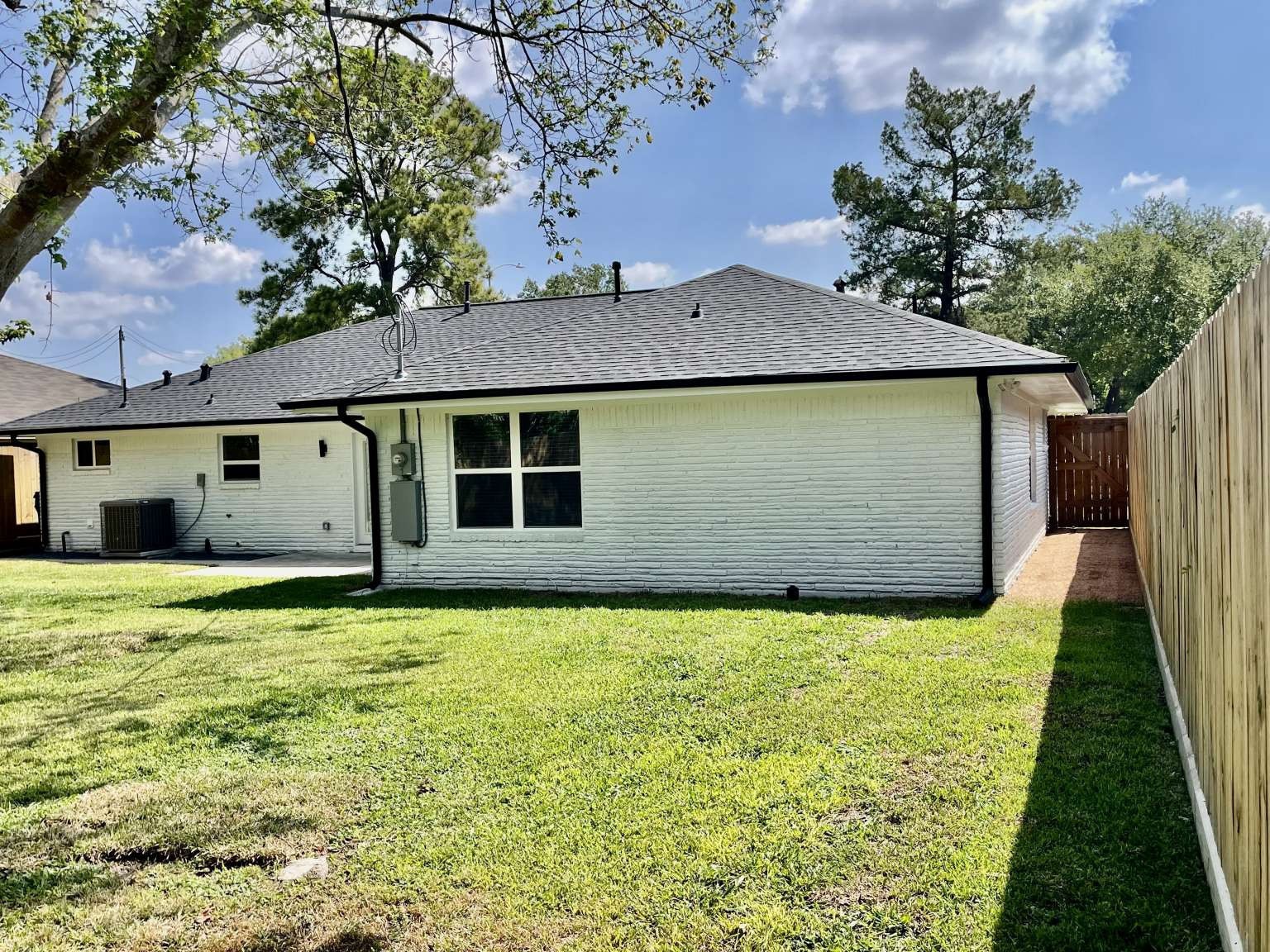 12122 Chimney Rock Road Houston, TX 77035 - Photo 31 of 33 a house view with a garden space