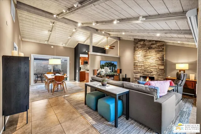 $540,000 | 2355 South Gene Autry Trail, Unit D, Palm Springs, CA 92264