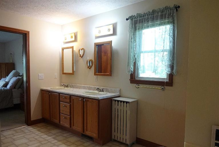 12616 Townsend Road Milan, MI 48160 - Photo 15 of 26 Photo 15