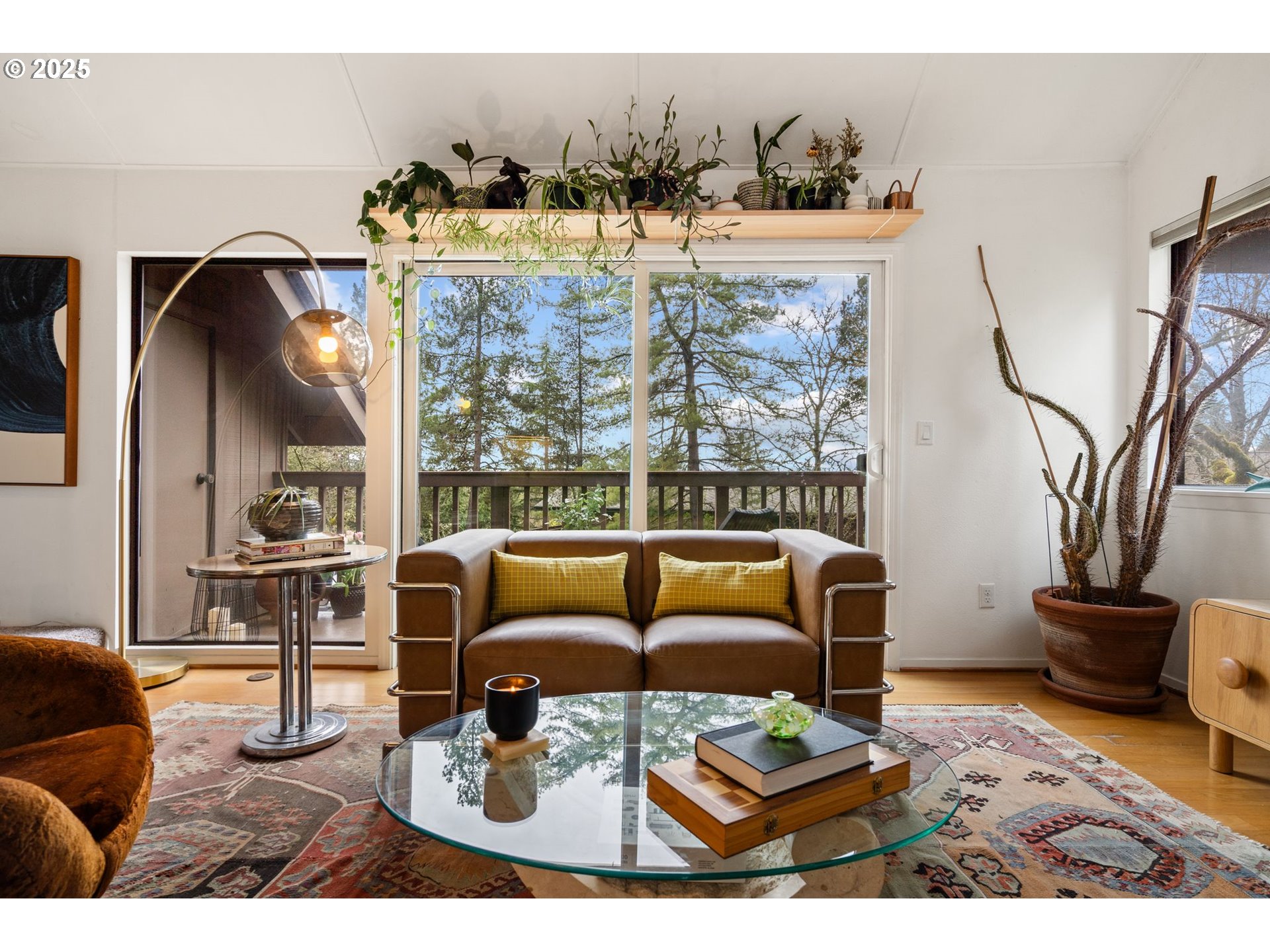 7504 Southwest Barnes Road Portland, OR 97225 - Photo 8 of 29 Gallery Image 8