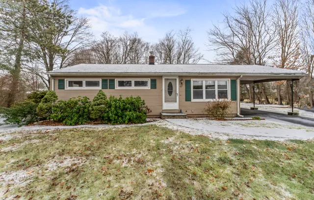 $375,000 | 67 Dogwood Drive, Southington, CT 06489