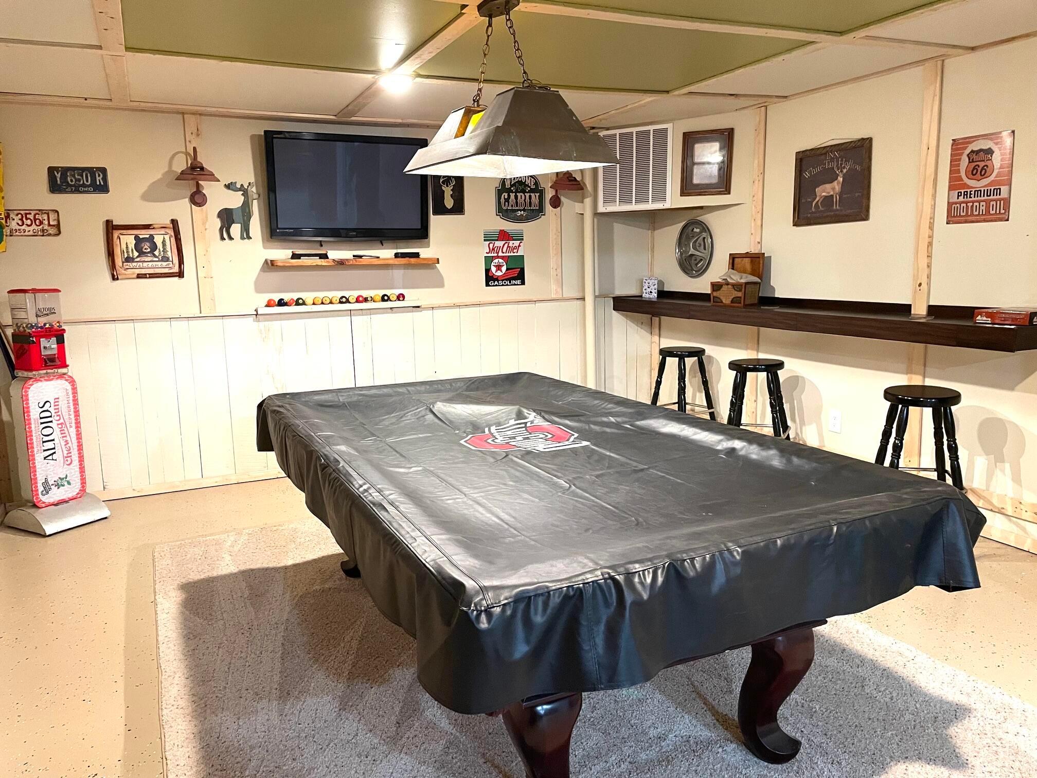 16282 Cox Road Logan, OH 43138 - Photo 35 of 40 Basement Rec/room