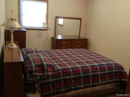 3949 Highfield Road Royal Oak, MI 48073 - Photo 6 of 13 Bedroom.jpg