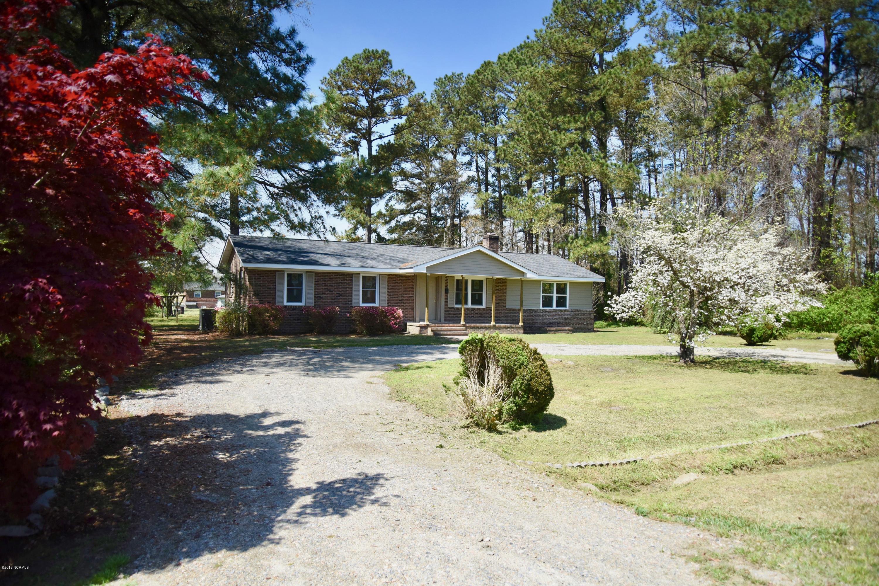 95 Whitaker Road Rocky Mount, NC 27801 - Photo 4 of 41 38