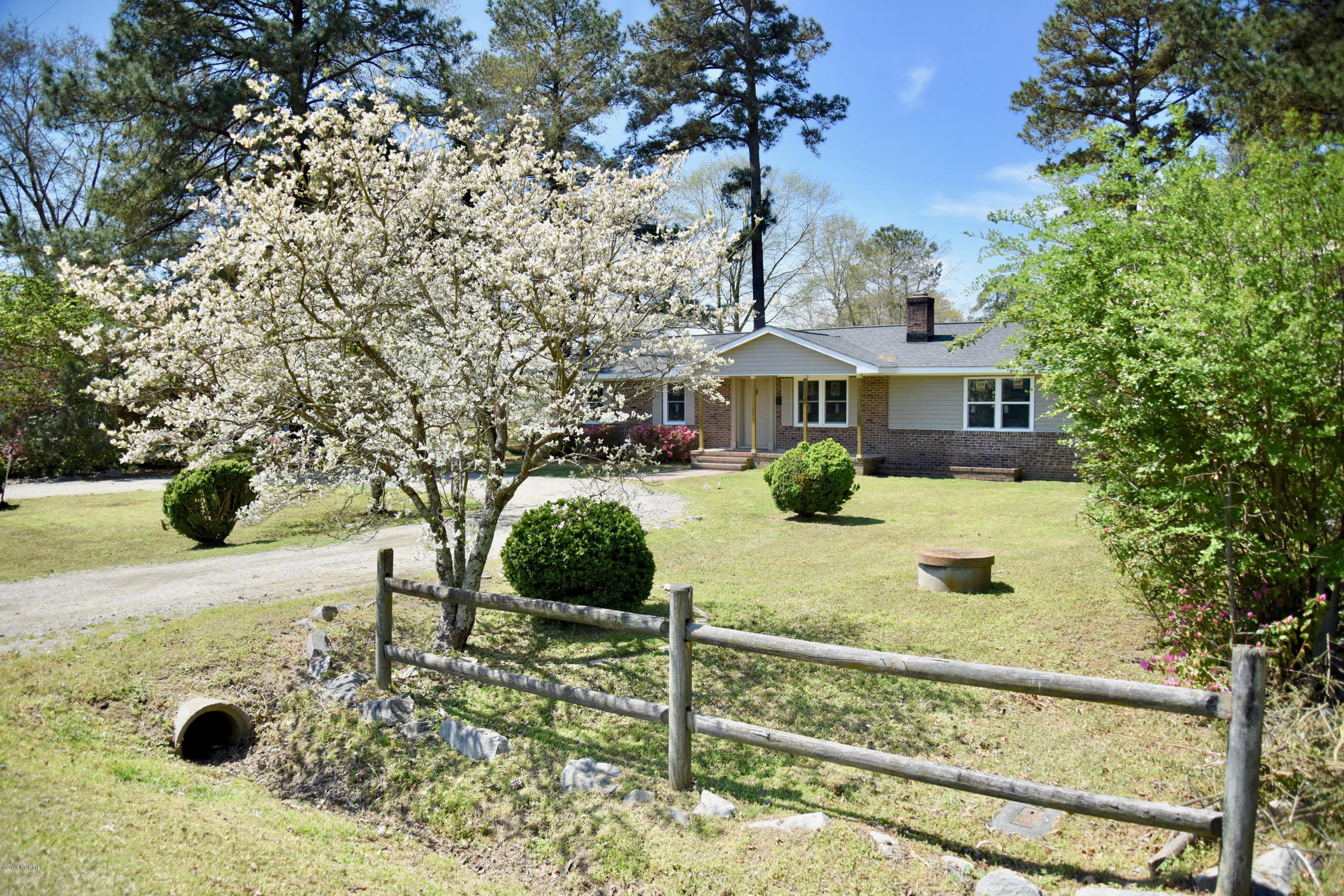 95 Whitaker Road Rocky Mount, NC 27801 - Photo 5 of 41 37