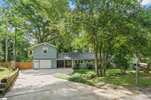 $424,000 | 119 West Victoria Road, Spartanburg, SC 29301