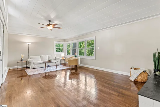 $424,000 | 119 West Victoria Road, Spartanburg, SC 29301