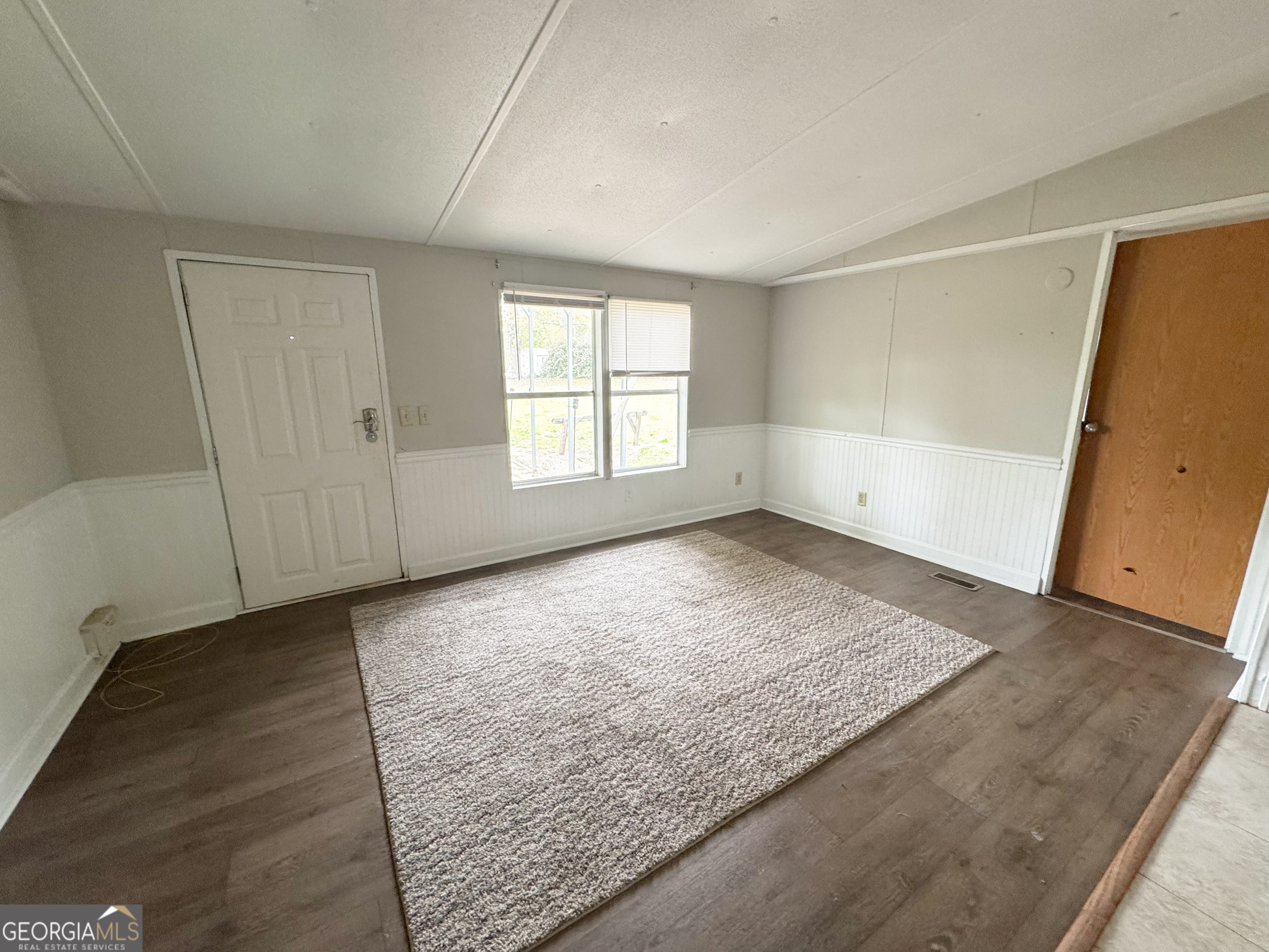 877 West Rushing Road Register, GA 30452 - Photo 12 of 18 an empty room with windows