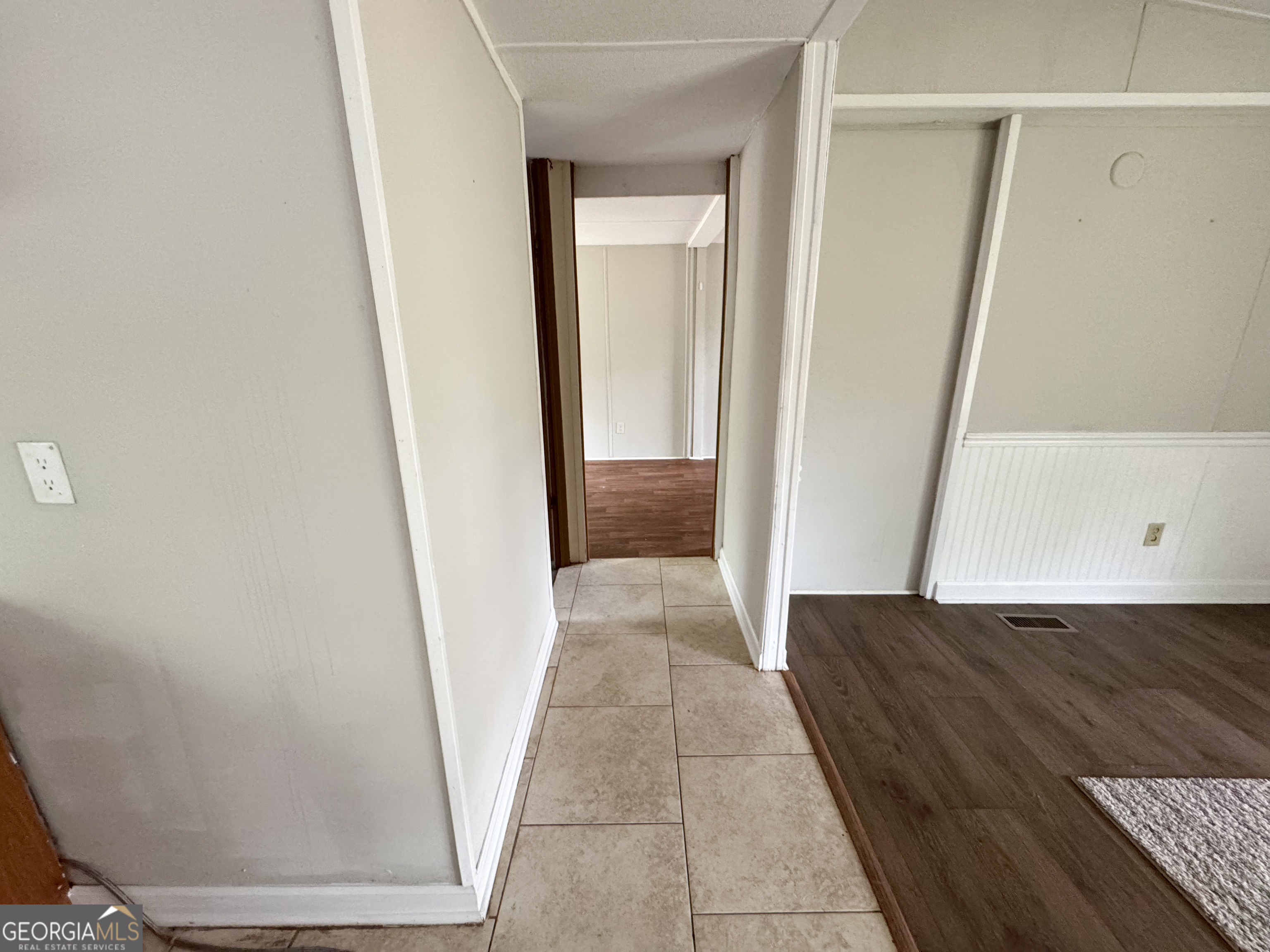 877 West Rushing Road Register, GA 30452 - Photo 17 of 18 a view of a hallway