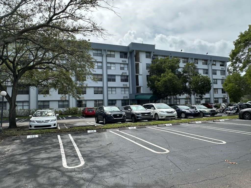 2401 Riverside Drive, Unit 311B Coral Springs, FL 33065 - Photo 2 of 12