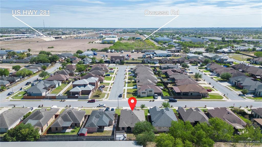 503 Northern Dancer Avenue Edinburg, TX 78539 - Photo 32 of 34 an aerial view of multiple house