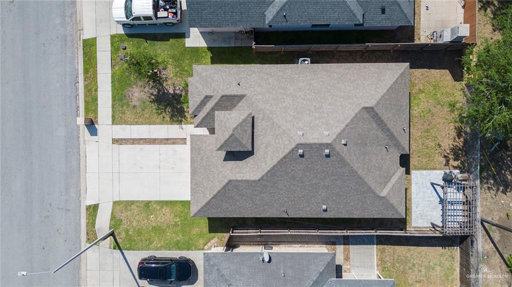 503 Northern Dancer Avenue Edinburg, TX 78539 - Photo 7 of 34 an aerial view of a house with swimming pool