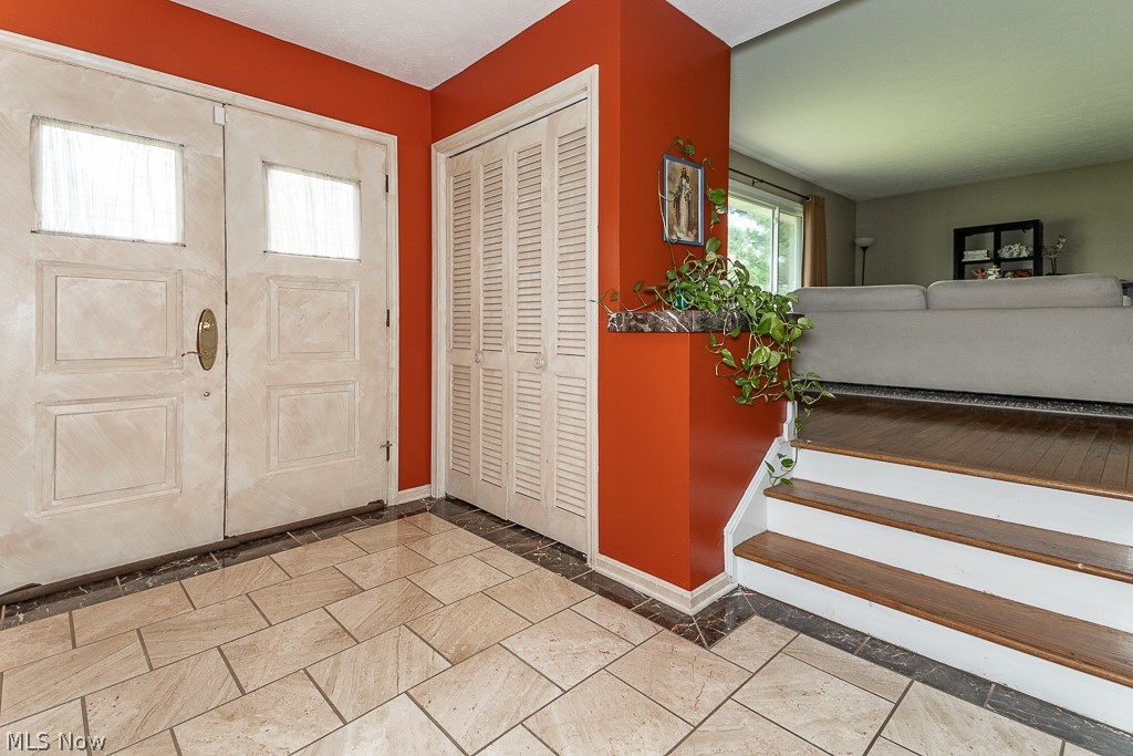 9400 Johnnycake Ridge Road Mentor, OH 44060 - Photo 3 of 34 Gallery Image 3