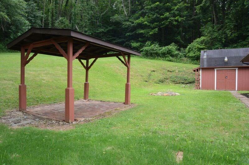 215 Hickory Grade Road Bridgeville, PA 15017 - Photo 16 of 16 Gallery Image 16