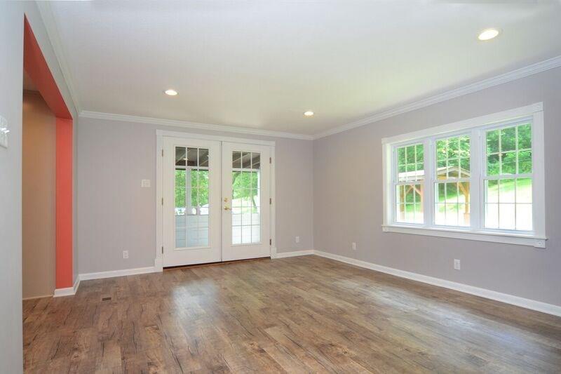 215 Hickory Grade Road Bridgeville, PA 15017 - Photo 3 of 16 Gallery Image 3