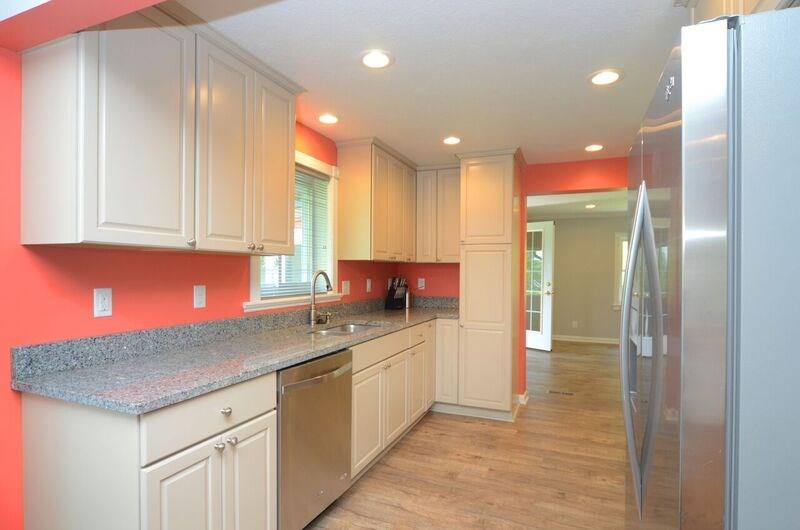 215 Hickory Grade Road Bridgeville, PA 15017 - Photo 4 of 16 Gallery Image 4