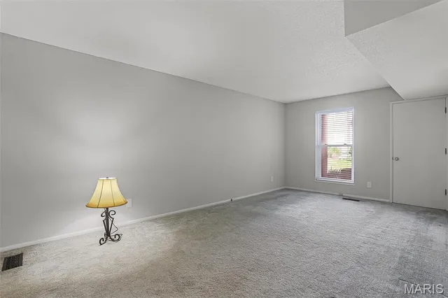 $99,900 | 10381 Oxford Hill Drive, Unit 6, St. Louis, MO 63146