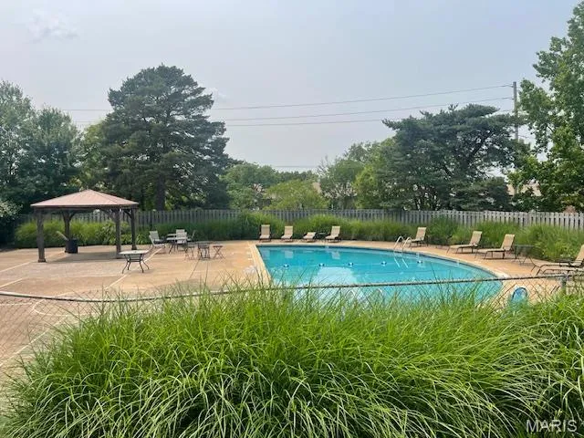 $99,900 | 10381 Oxford Hill Drive, Unit 6, St. Louis, MO 63146