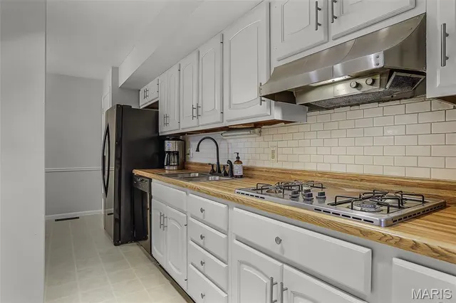 $99,900 | 10381 Oxford Hill Drive, Unit 6, St. Louis, MO 63146