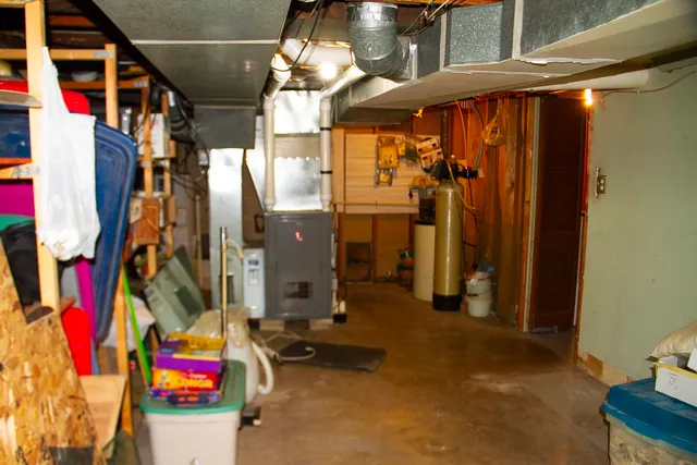 $154,900 | 110 West 10th Street, Streator, IL 61364