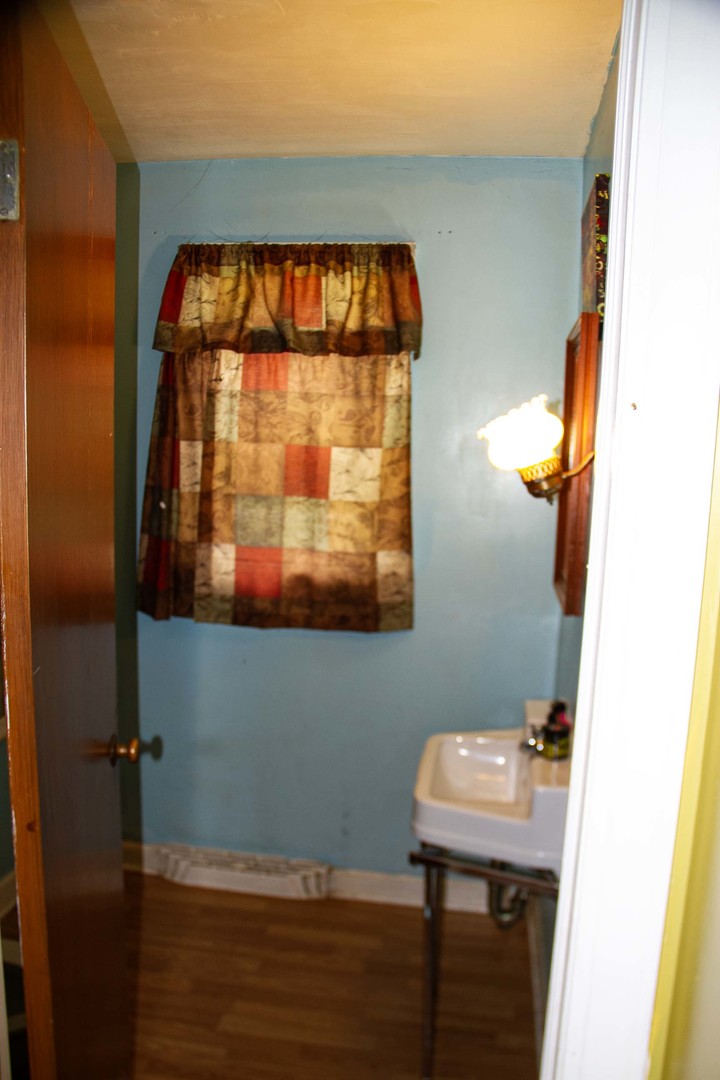 110 West 10th Street Streator, IL 61364 - Photo 6 of 15