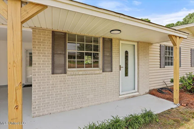 $165,000 | 210 North Jadek Drive Northeast, Magee, MS 39111