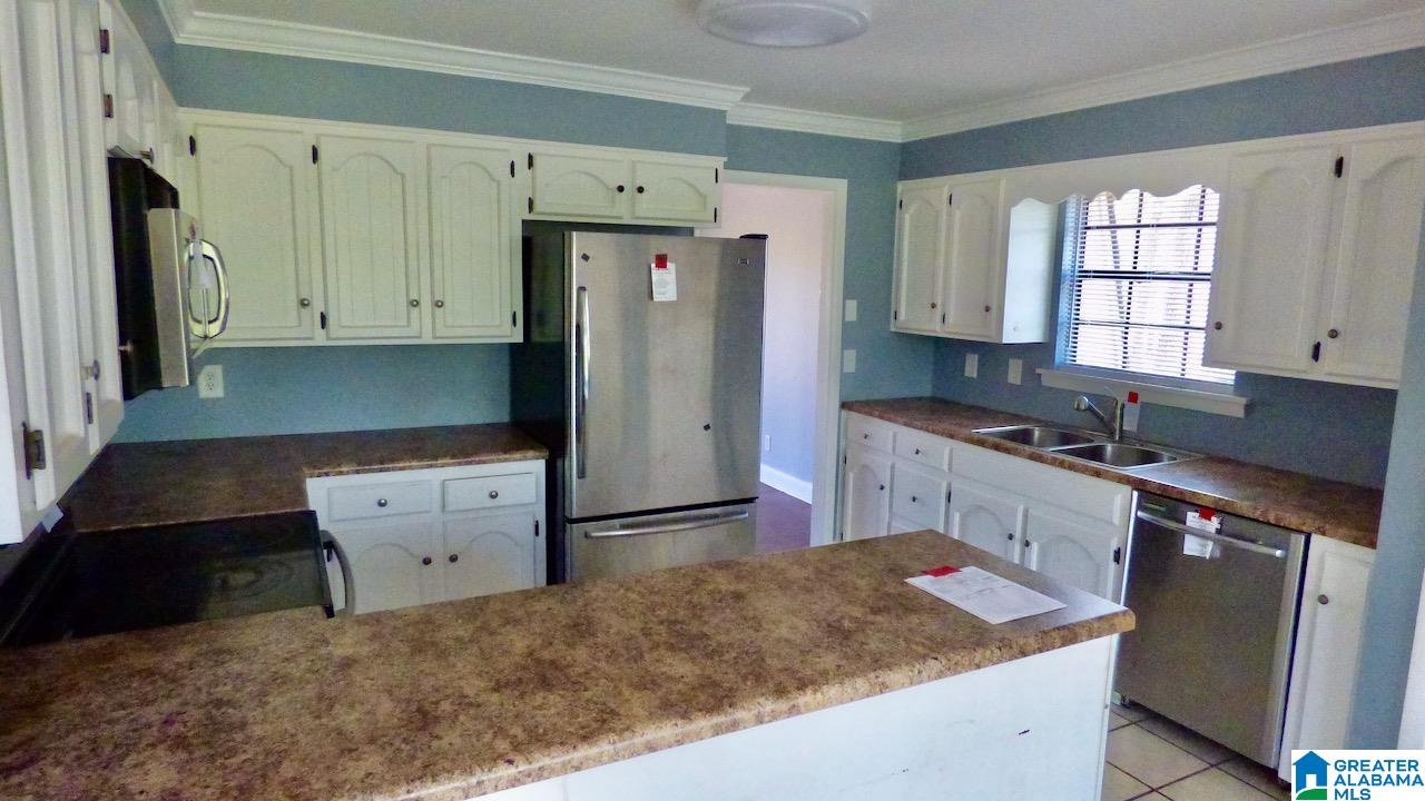 1865 Hamilton Road Pelham, AL 35124 - Photo 4 of 19