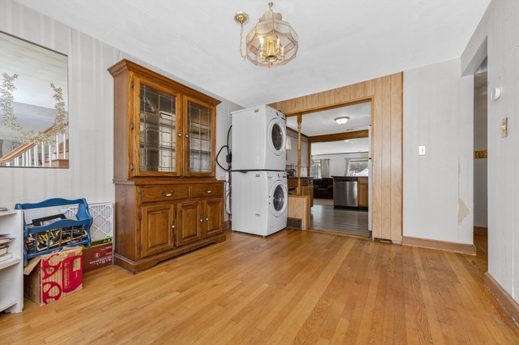 16 Edward Road Watertown, MA 02472 - Photo 10 of 25 Gallery Image 10