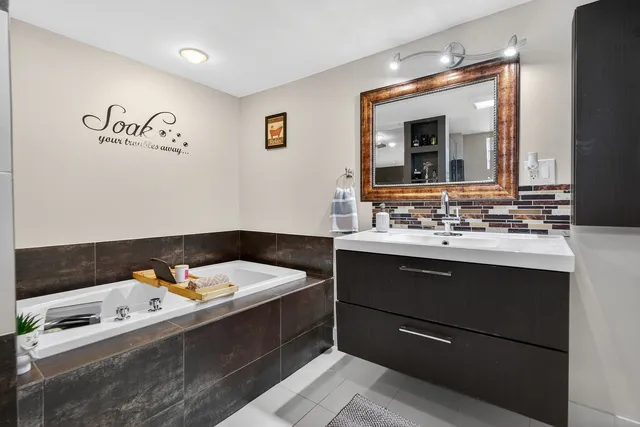 $299,900 | 700 22nd Avenue, Bellwood, IL 60104