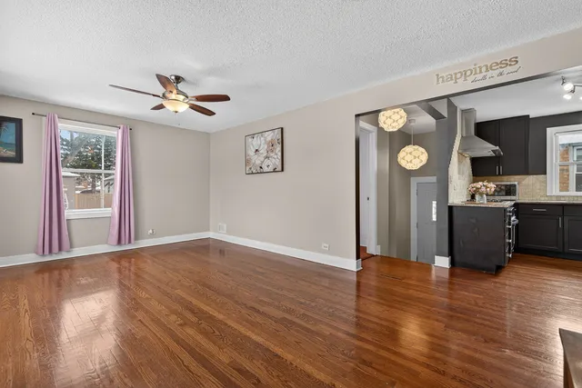 $299,900 | 700 22nd Avenue, Bellwood, IL 60104