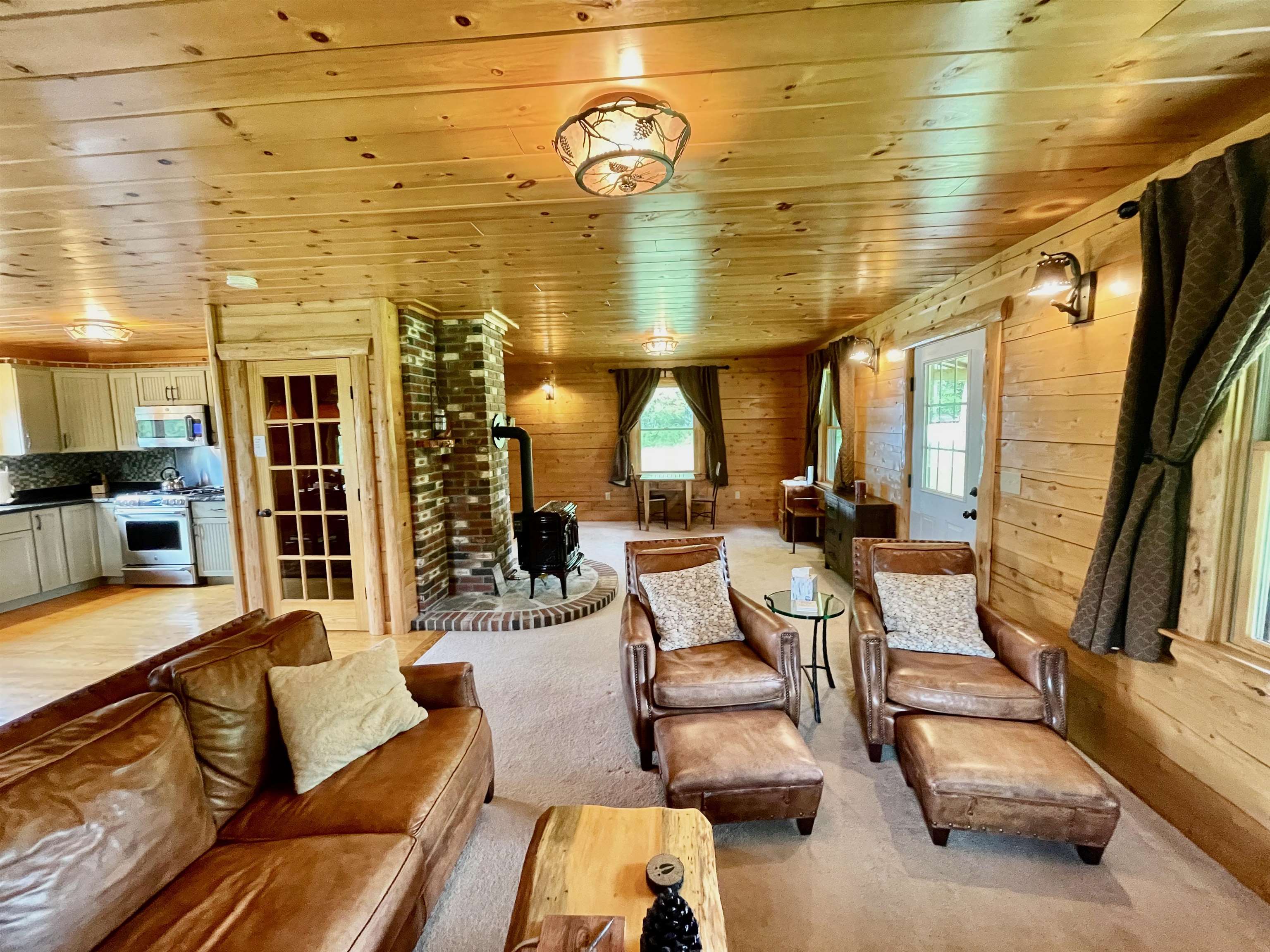 127 Danforth Road Pittsburg, NH 03592 - Photo 8 of 40 Gallery Image 8