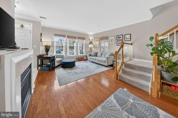 $3,000 | 725 A Main Street, Unit 725A, Gaithersburg, MD 20878