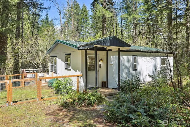 $329,900 | 51 Foster Road, Carson, WA 98610