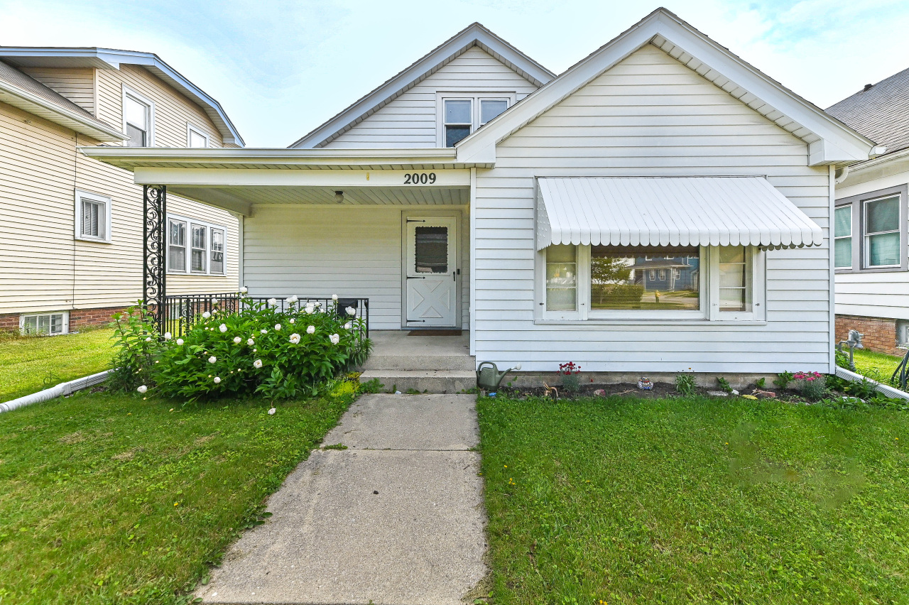 2009 Kearney Avenue Racine, WI 53403 - Photo 1 of 1 Charming Bungalow