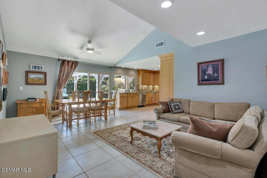 3673 Valencia Avenue Simi Valley, CA 93063 - Photo 16 of 69