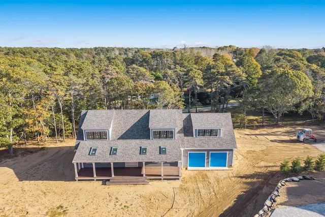 a view of a house with a big yard