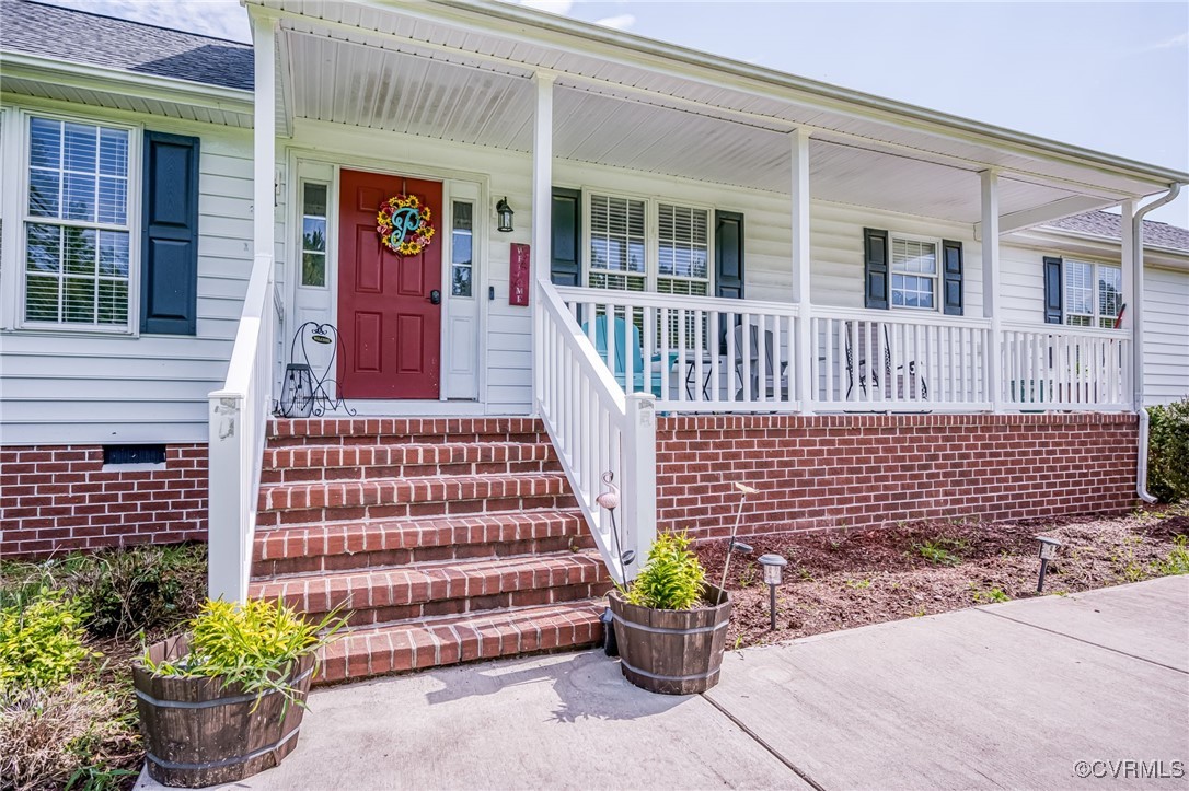 28312 Butler Branch Road Petersburg, VA 23805 - Photo 3 of 33 front view of a house