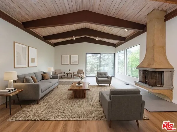 $9,595 | 2819 Pacific View Trail, Los Angeles, CA 90068
