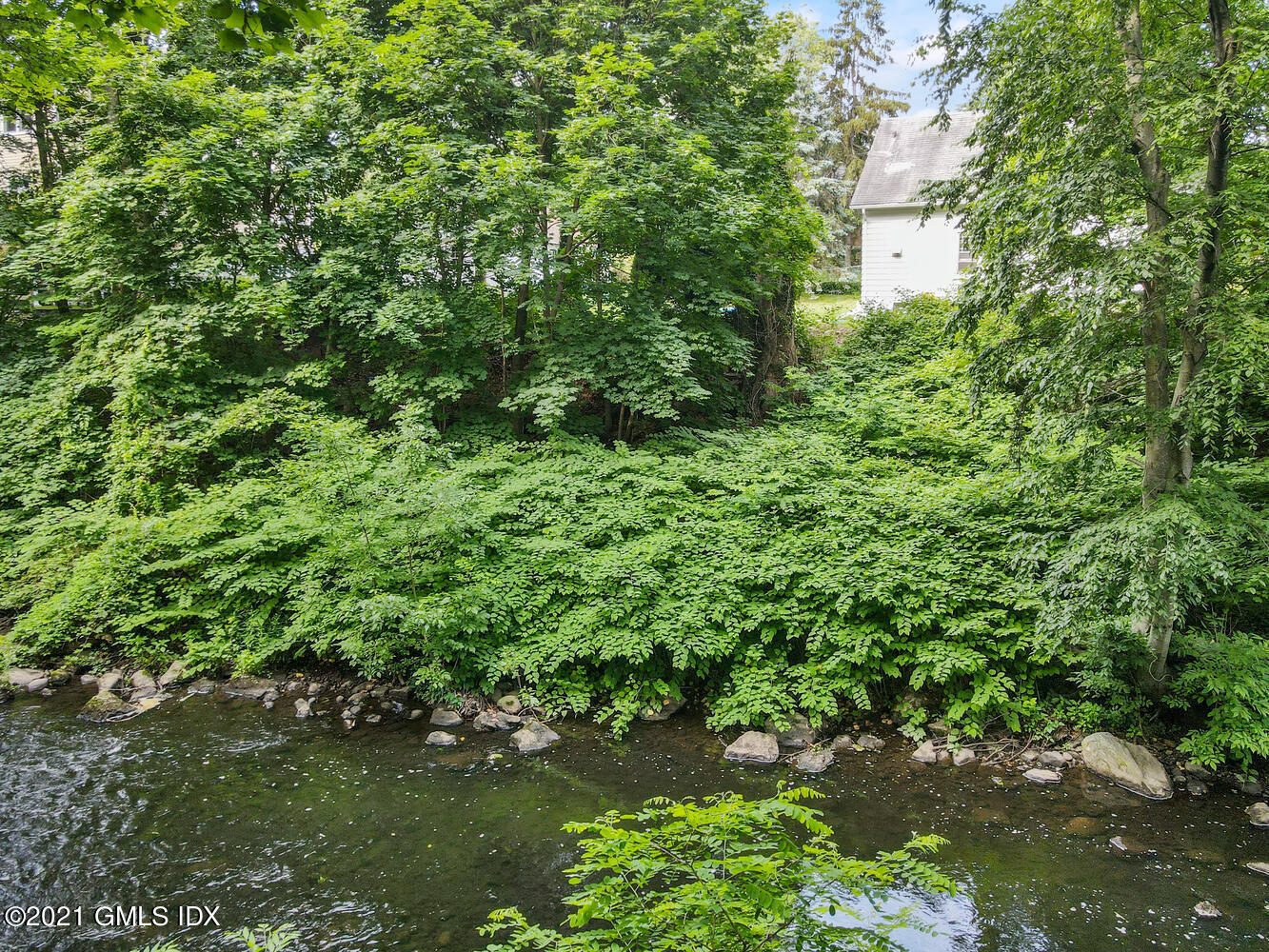 128 Halstead Avenue Greenwich, CT 06831 - Photo 10 of 11 a view of a garden