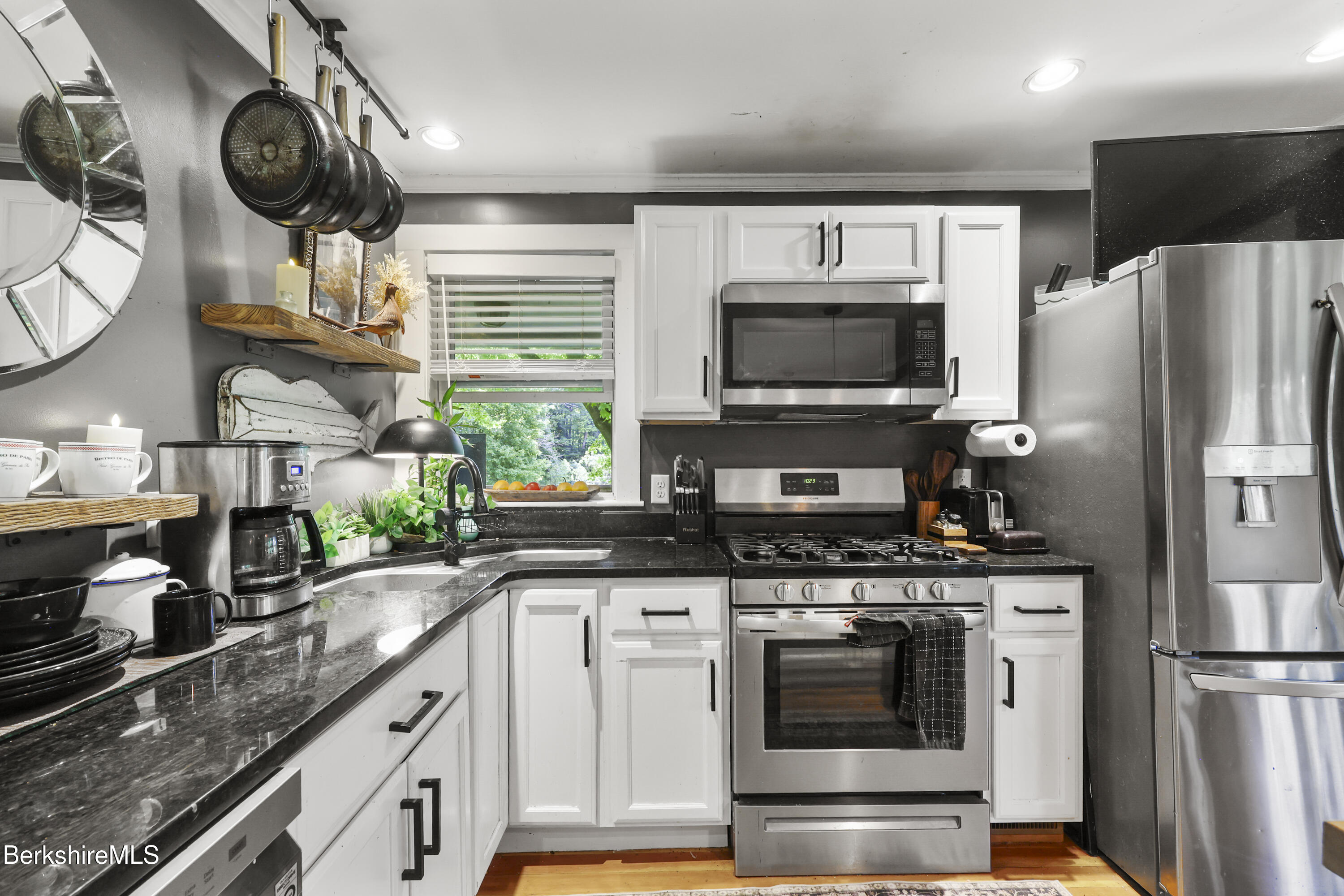 4 Lenox Road West Stockbridge, MA 01266 - Photo 22 of 42 155 Kitchen