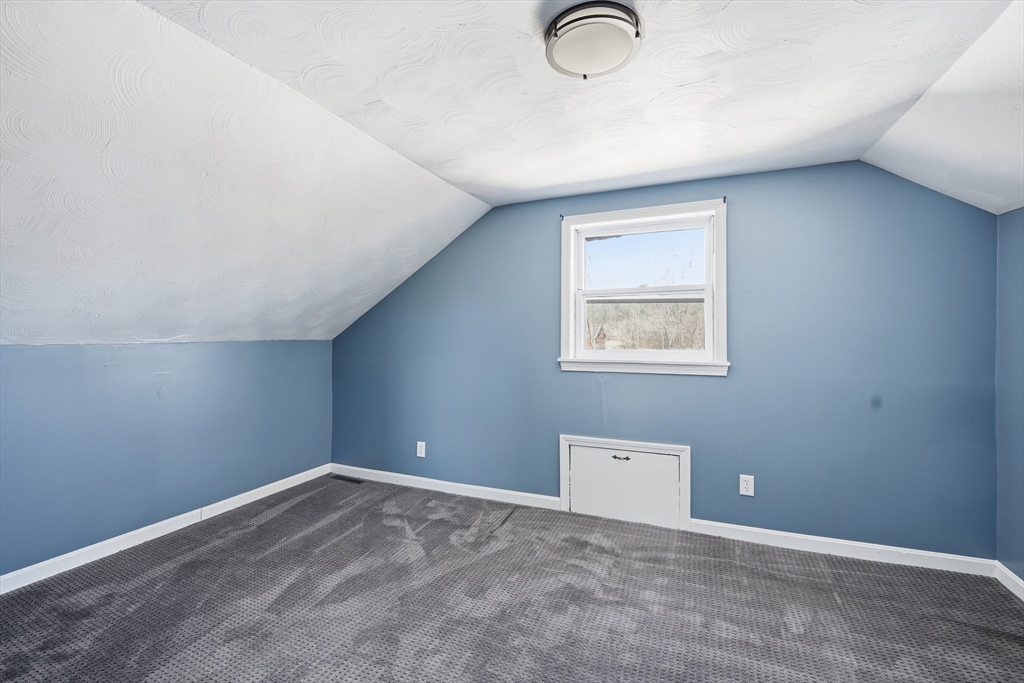 5 Torrey Street Easthampton, MA 01027 - Photo 16 of 36