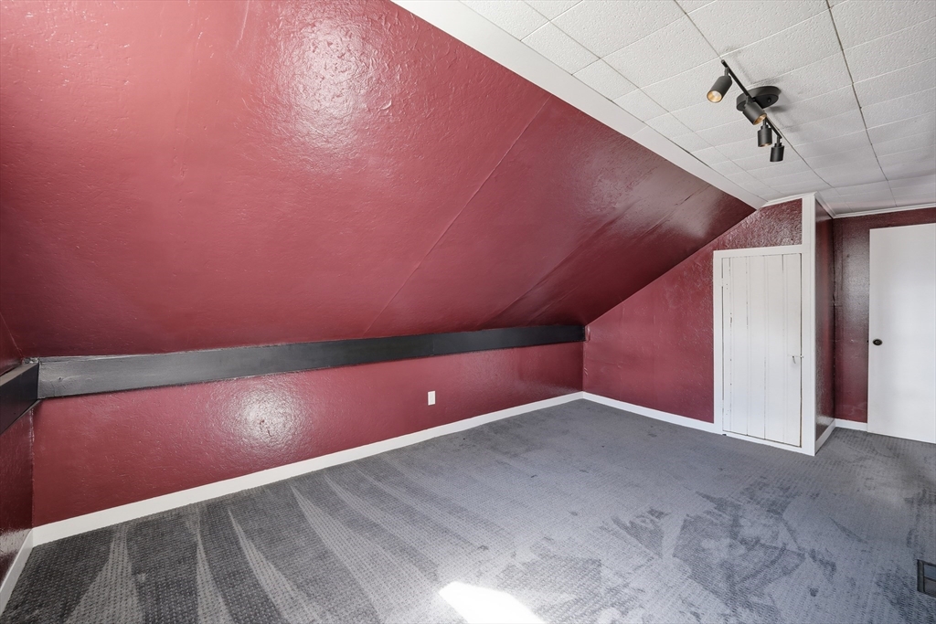 5 Torrey Street Easthampton, MA 01027 - Photo 21 of 36