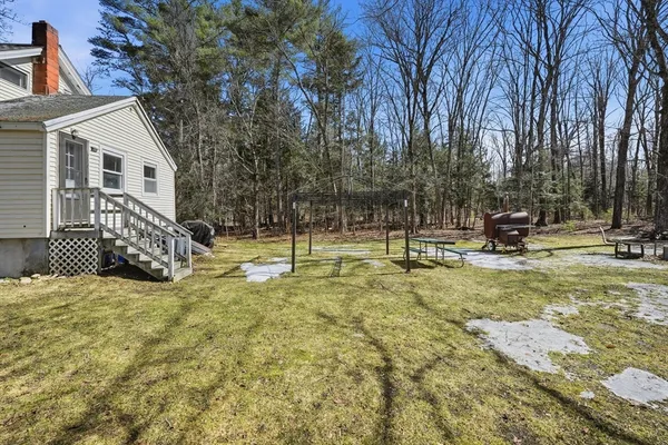 $350,000 | 5 Torrey Street, Easthampton, MA 01027
