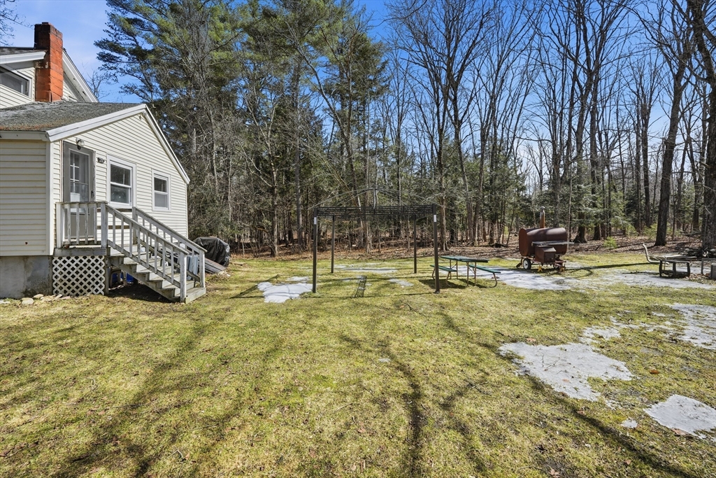 5 Torrey Street Easthampton, MA 01027 - Photo 30 of 36