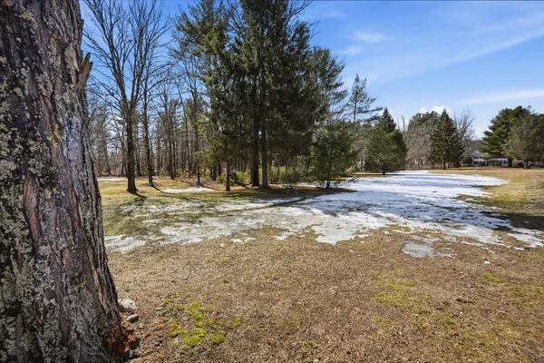 $350,000 | 5 Torrey Street, Easthampton, MA 01027