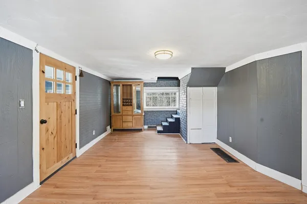 $350,000 | 5 Torrey Street, Easthampton, MA 01027