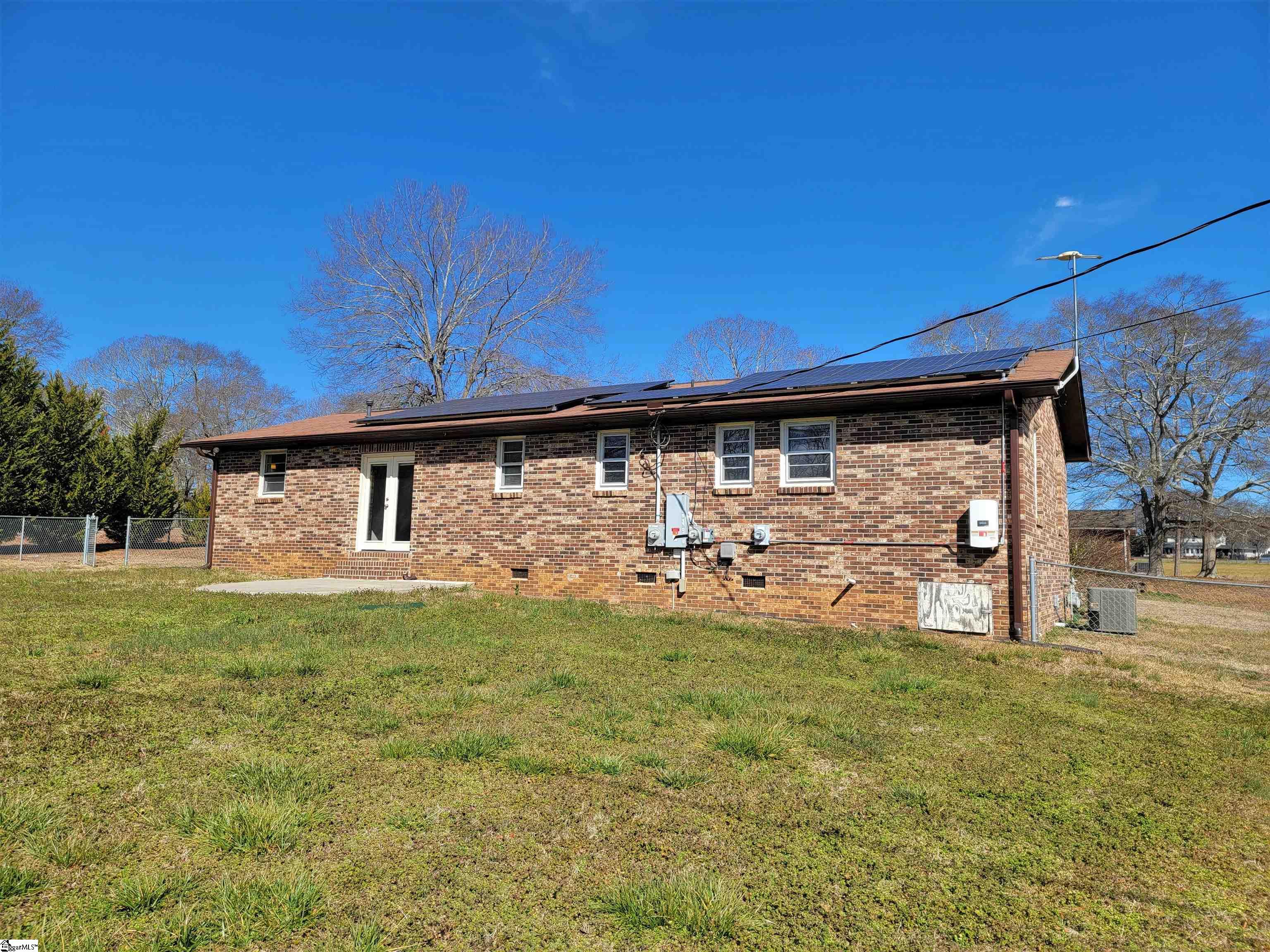213 Ridgecrest Drive Williamston, SC 29697 - Photo 3 of 20